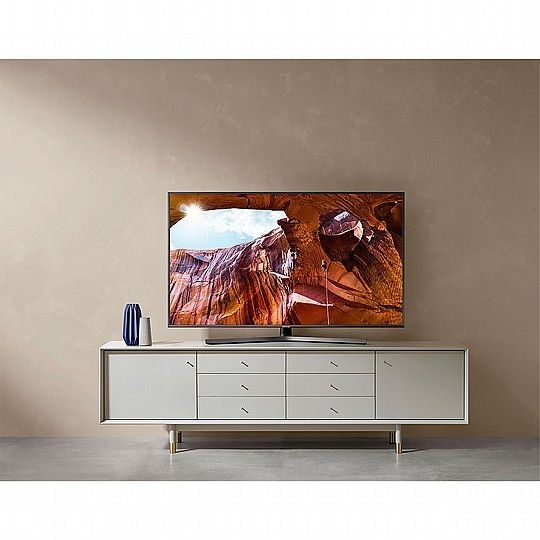 �������� Samsung UE50RU7400 4K �